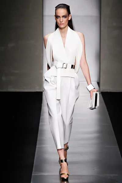 Look 2